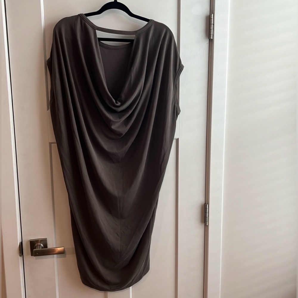 Comfy elegant dress - Picture 3 of 3